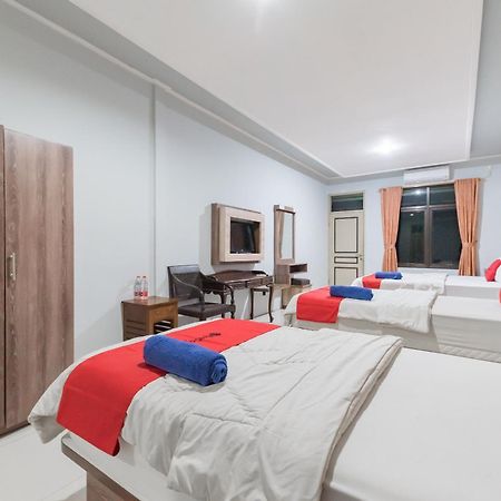 Reddoorz Resort Premium @ Sangkan Hurip Kuningan Esterno foto