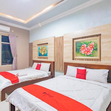 Reddoorz Resort Premium @ Sangkan Hurip Kuningan Esterno foto