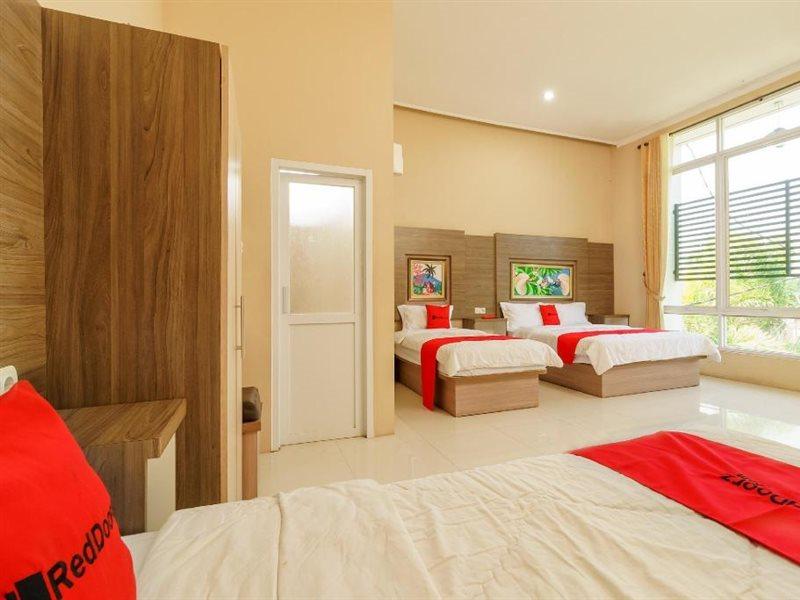 Reddoorz Resort Premium @ Sangkan Hurip Kuningan Esterno foto