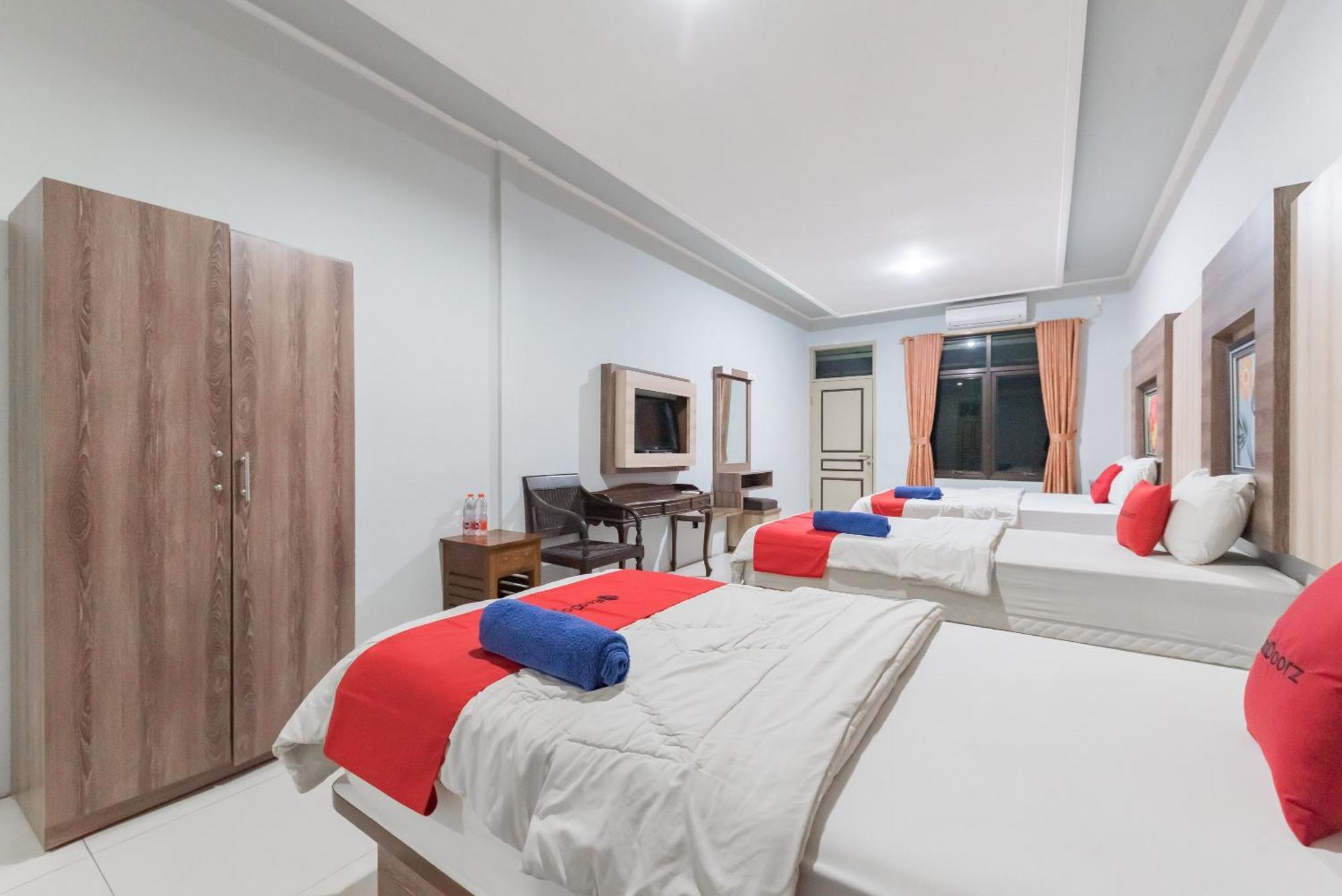 Reddoorz Resort Premium @ Sangkan Hurip Kuningan Esterno foto