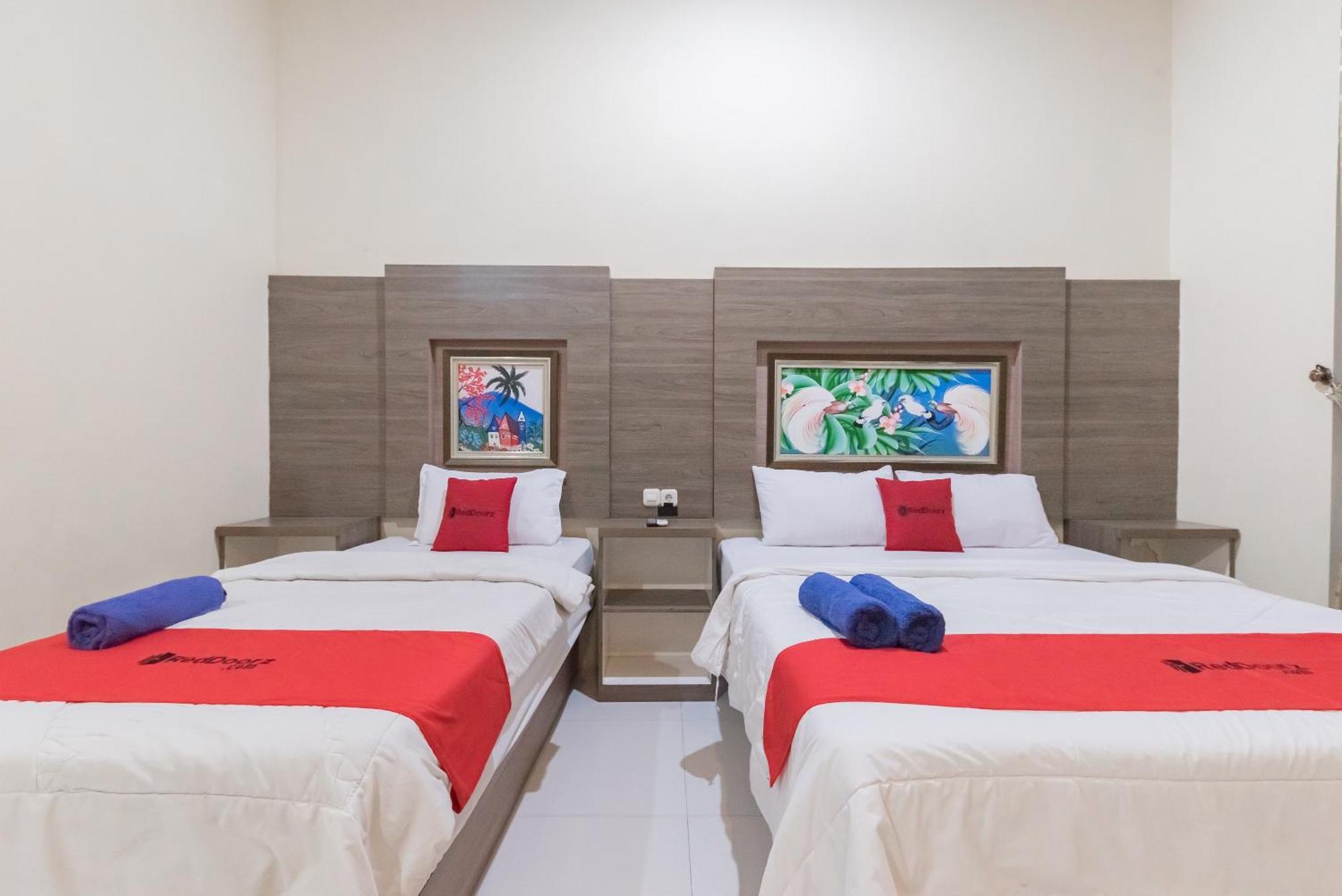 Reddoorz Resort Premium @ Sangkan Hurip Kuningan Esterno foto