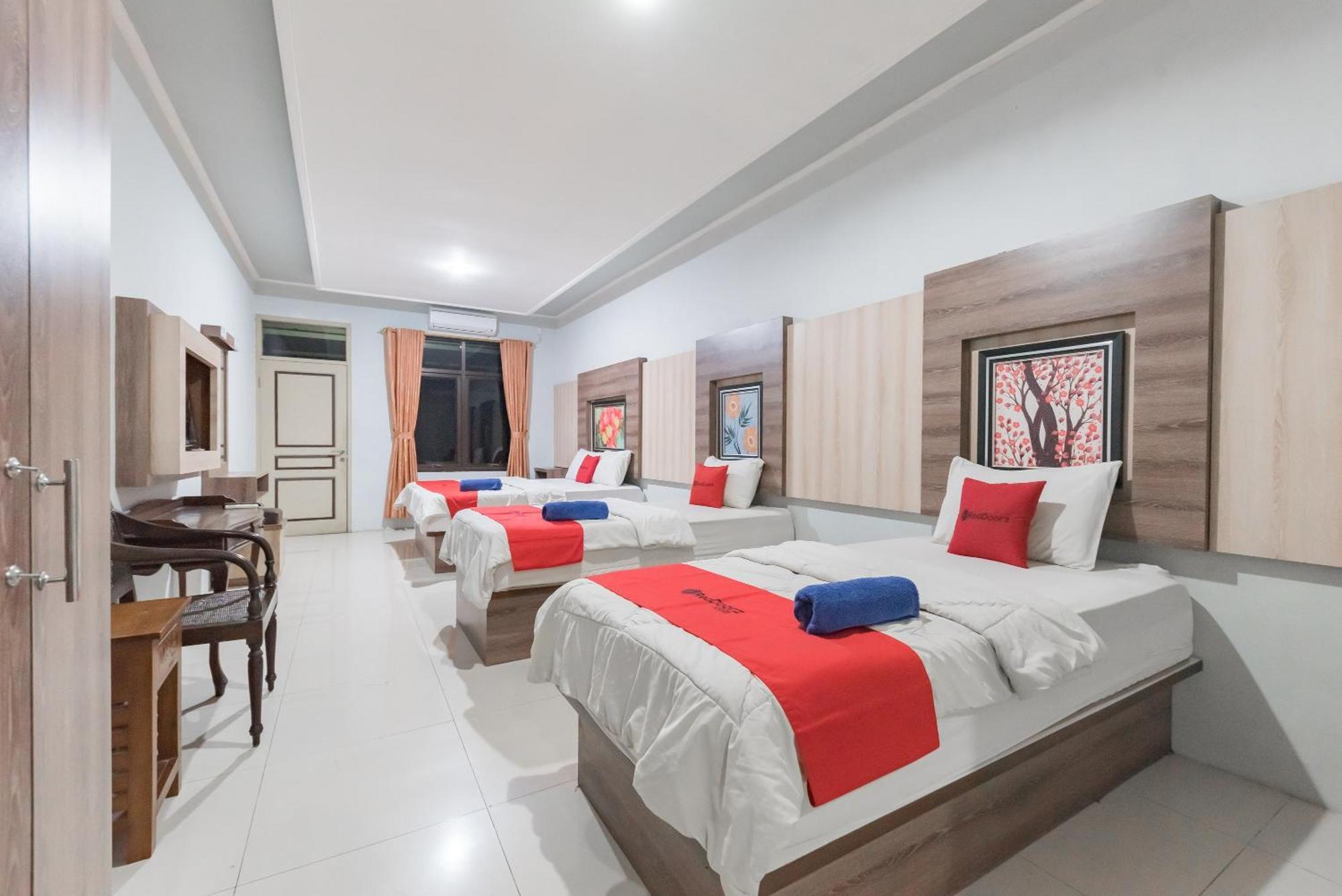 Reddoorz Resort Premium @ Sangkan Hurip Kuningan Esterno foto