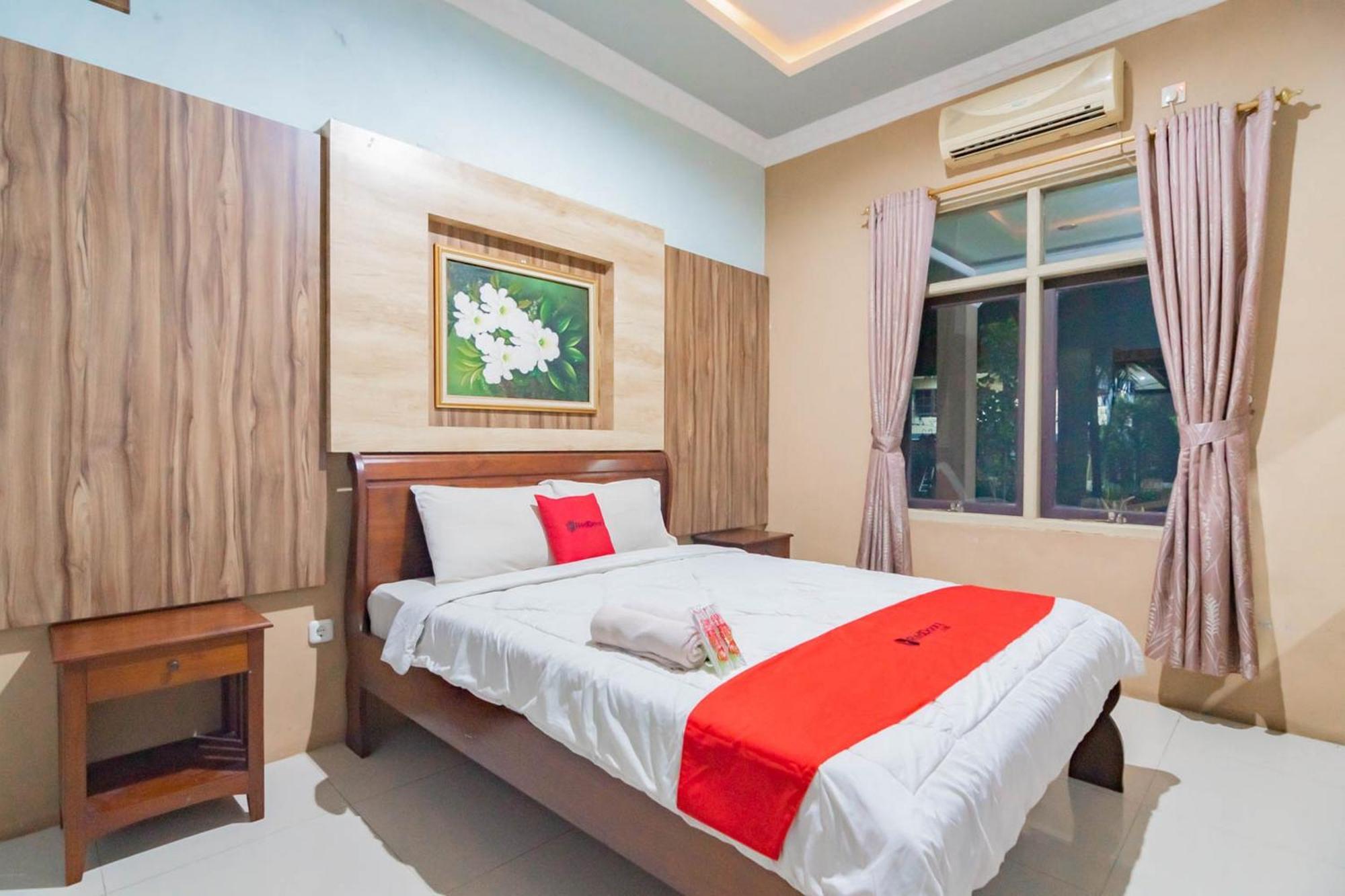 Reddoorz Resort Premium @ Sangkan Hurip Kuningan Esterno foto