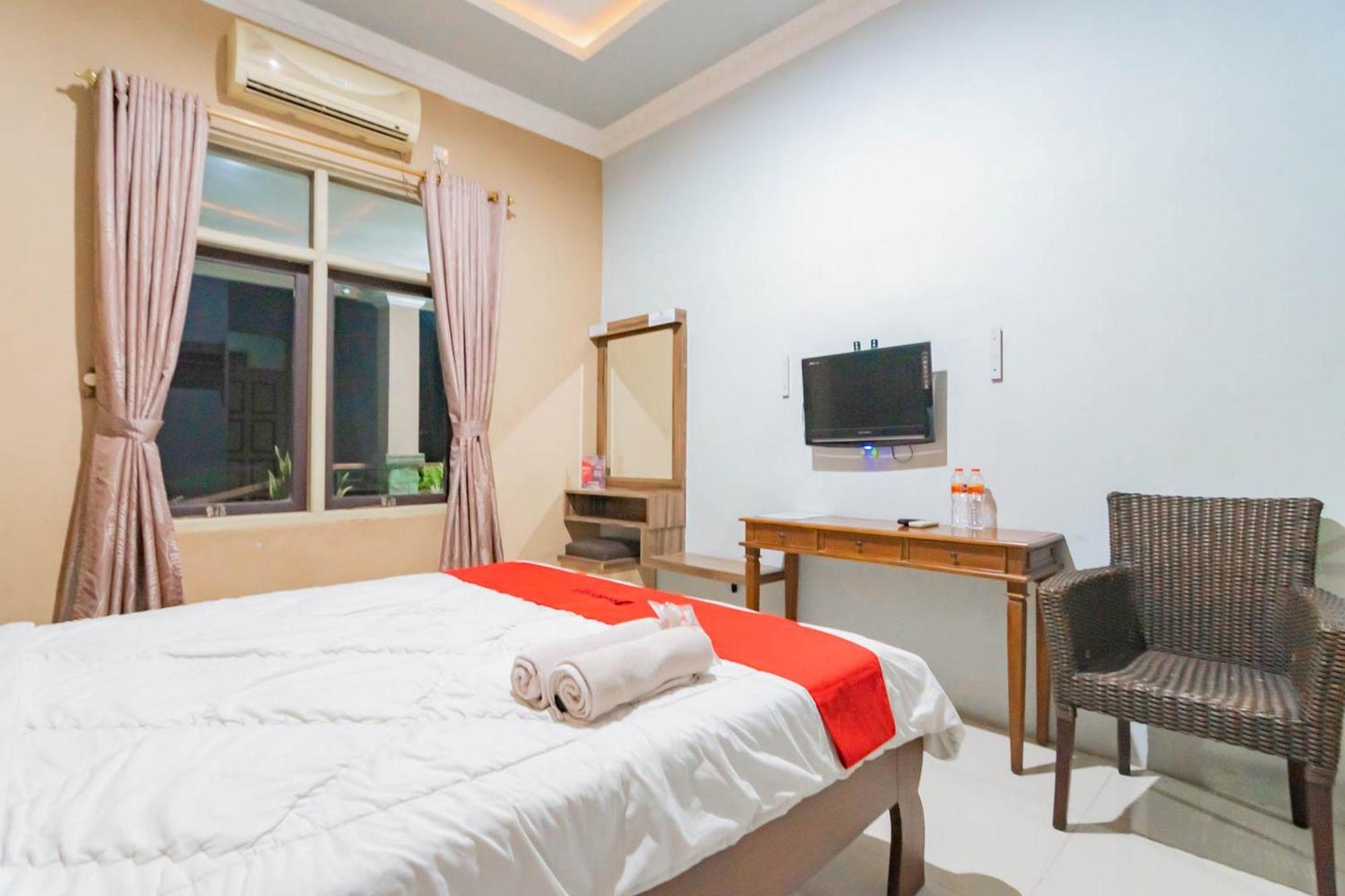 Reddoorz Resort Premium @ Sangkan Hurip Kuningan Esterno foto