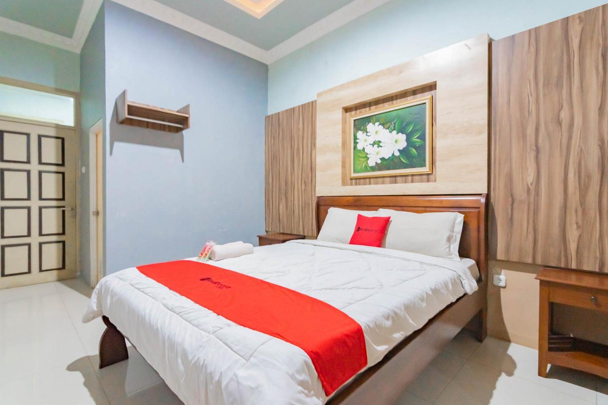 Reddoorz Resort Premium @ Sangkan Hurip Kuningan Esterno foto